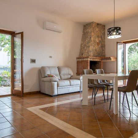 Villa Nicole Остуни Екстериор снимка